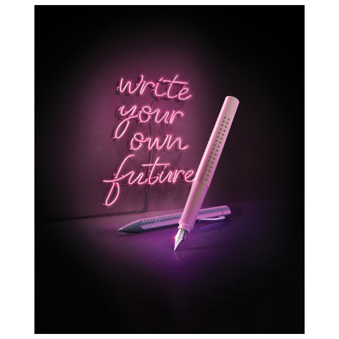 GARNITURA OLOVKA KEMIJSKA PLUS NALIVPERO GRIP 2010 HARMONY U MET.KUTIJI FABER CASTELL 201528 ROZA
