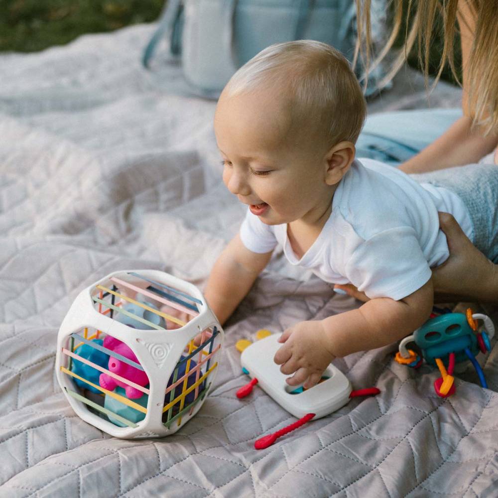 BabyOno Senzorna kocka Cube Box
