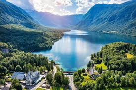 Bohinjské jezero, 2, 3 nebo 4 noci se snídaní a wellness pro dvě osoby – Hotel Jezero****
