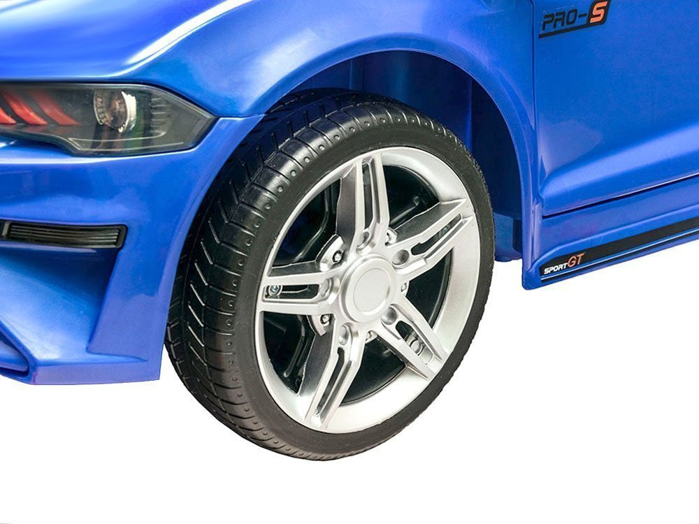 GT automobil aku plavi