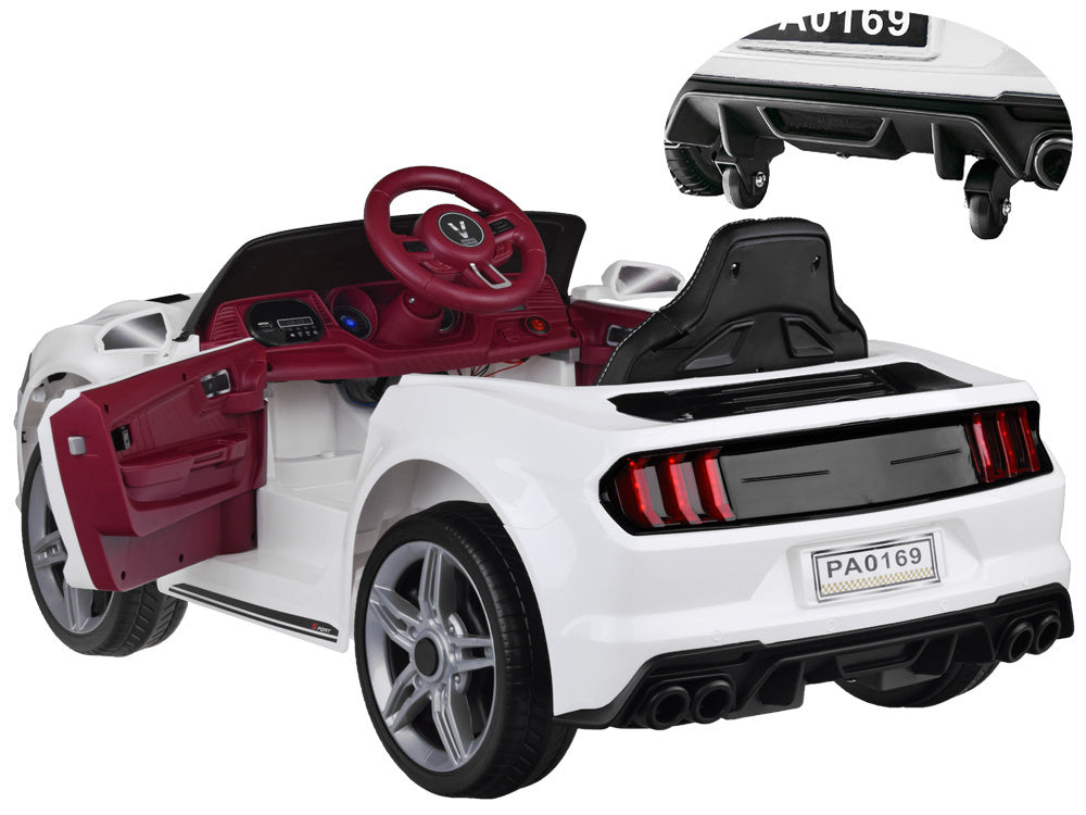 GT automobil aku bijeli