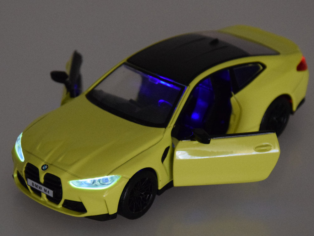 Metalni BMW M4 1:32 s efektima