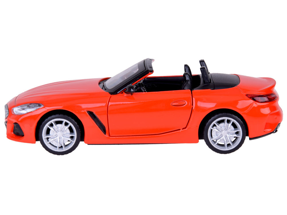 Metalni BMW Z4 M40i kabriolet (1:30)