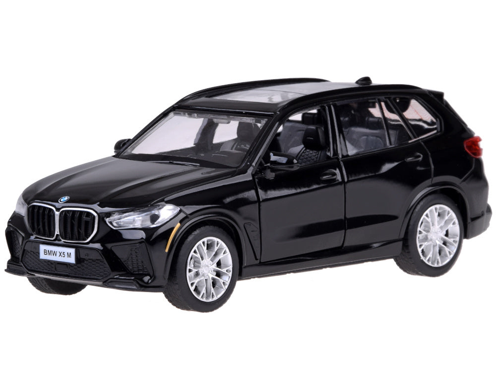 Metalni BMW X5M s efektima