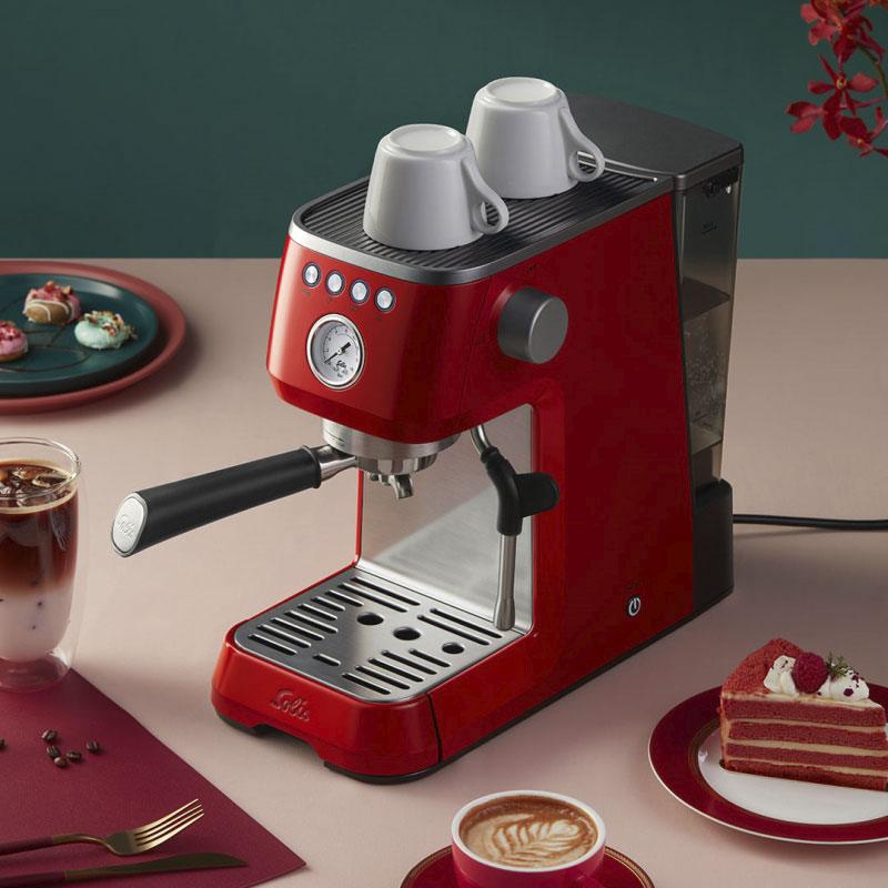 Aparat za espresso Solis Barista Perfetta Plus rdeče barve