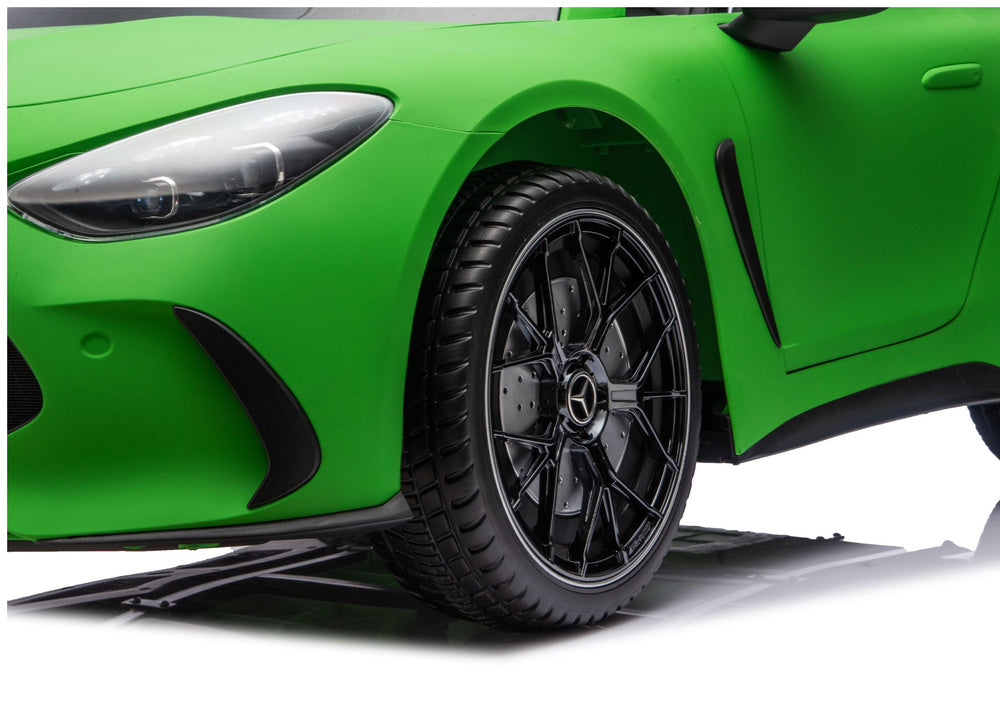 Licencirani auto na akumulator Mercedes GT63 AMG DK-GTQ63 24V - dvosjed - zelena/mat