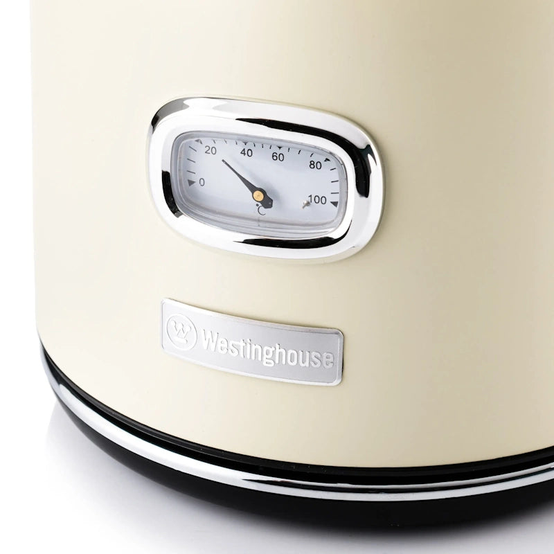 Westinghouse Retro White Kettle