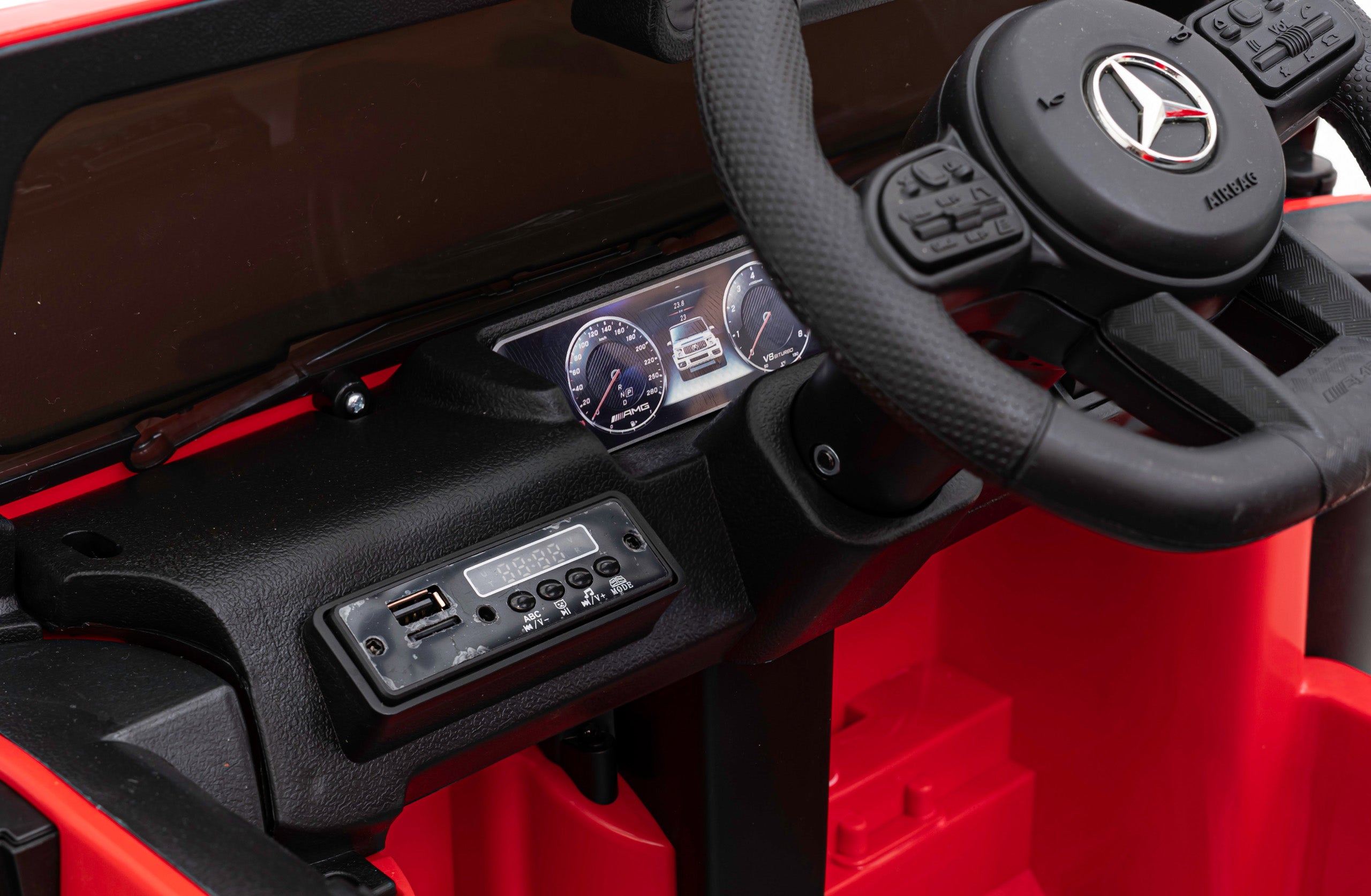 Licencirani auto na akumultor Mercedes G63 - crveni