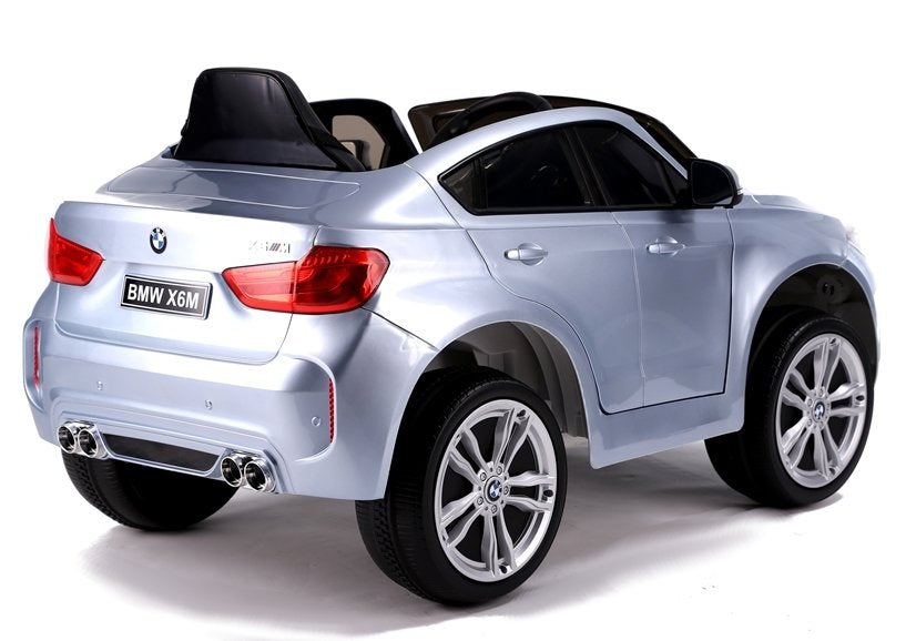 Licencirani auto na akumulator BMW X6 - sivi/lakirani
