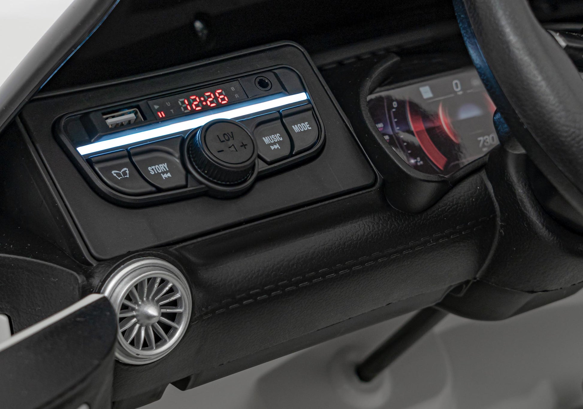 Licencirani auto na akumulator Mercedes Benz AMG SL63 4x4 - bijeli