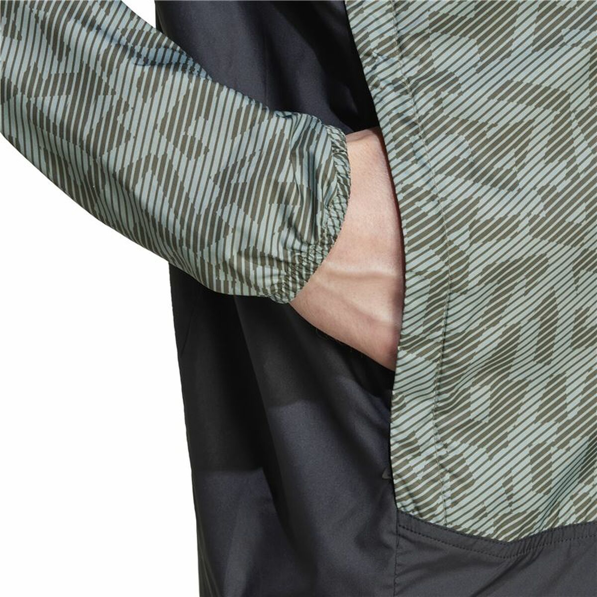 Vjetrovka Adidas Terrex Siva