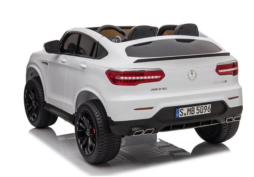 Licencirani auto na akumulator Mercedes GLC 63S QLS 4×4 – dvosjed – bijeli