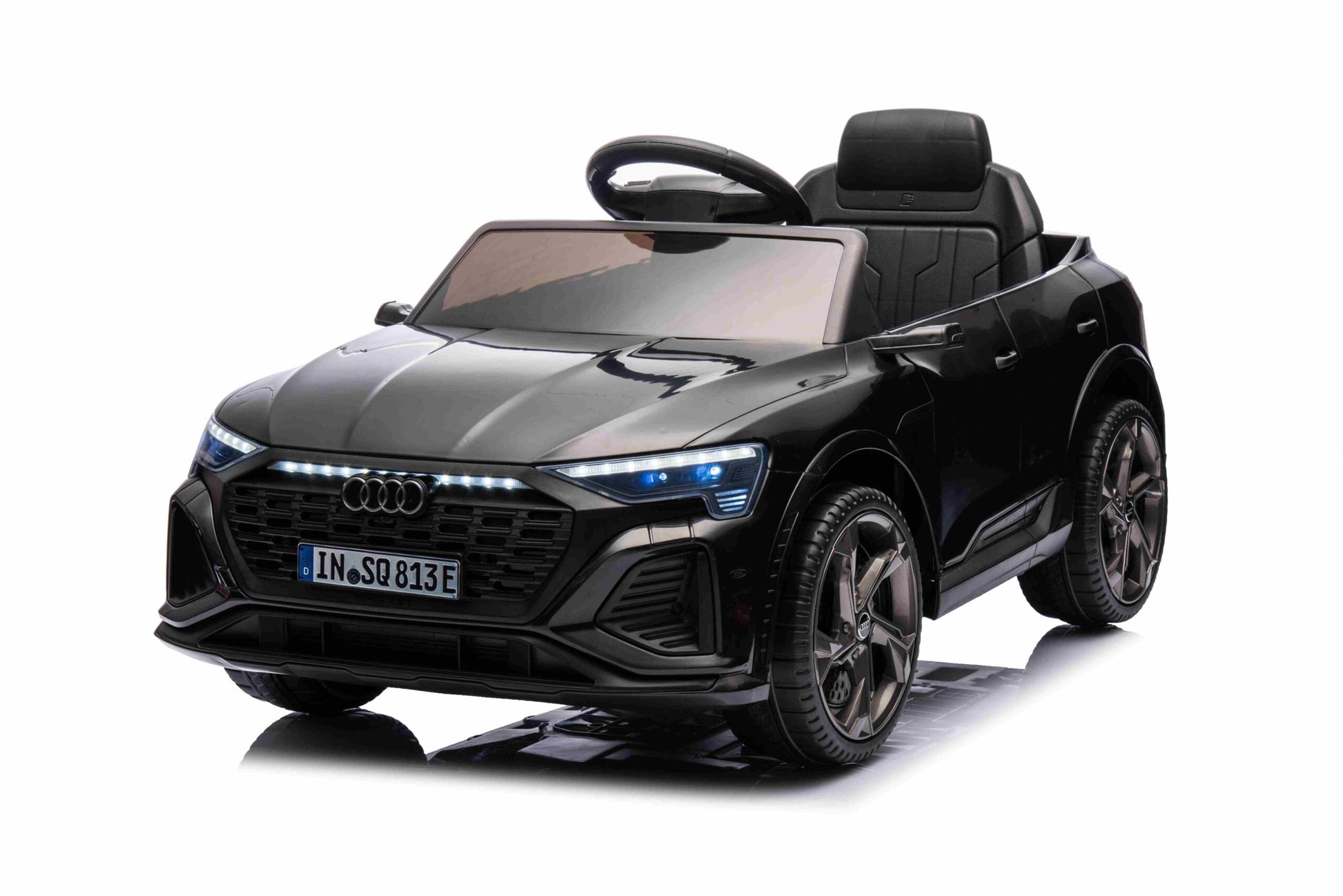 Licencirani auto na akumulator Audi SQ8 - crni