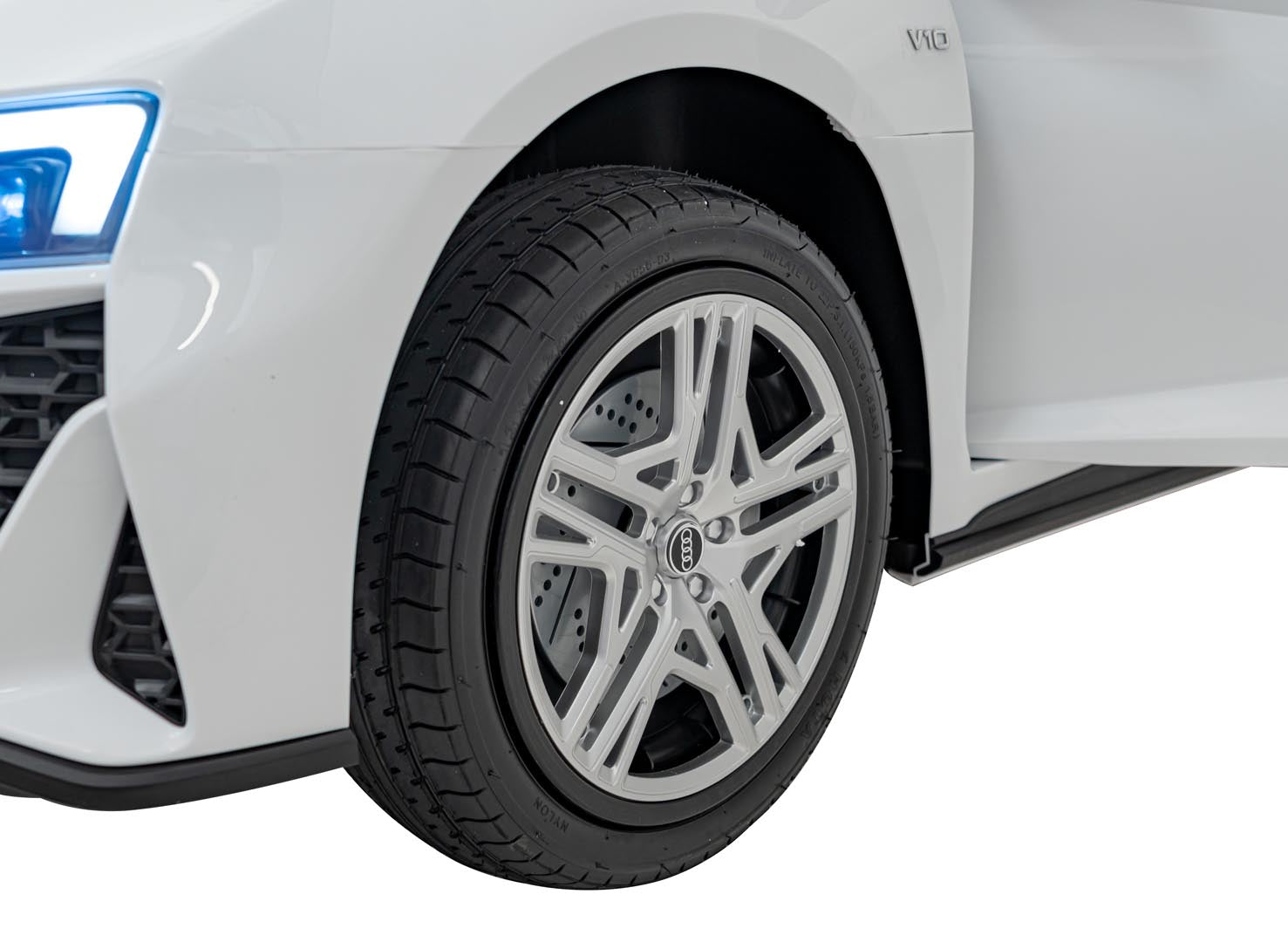 Licencirani auto na akumulator Audi R8 Spyder LIFT - dvosjed - bijeli
