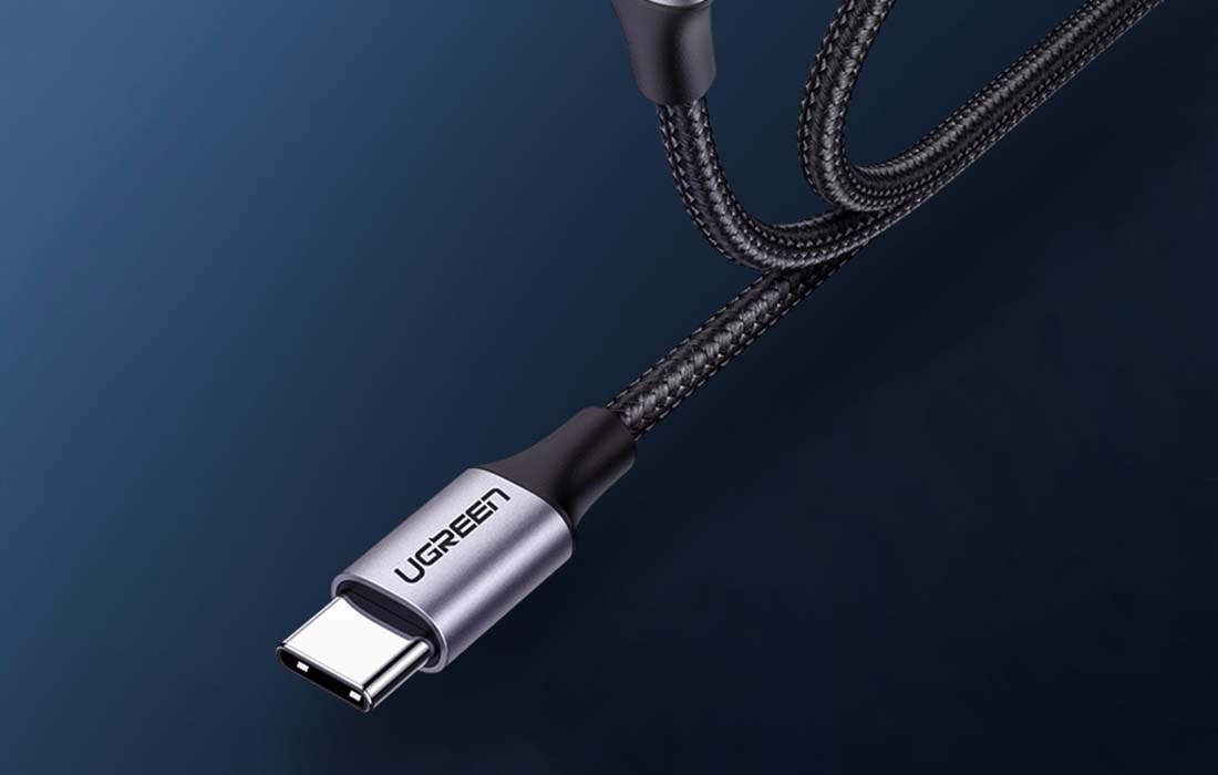 UGREEN US261 USB-C na USB-C 60W 2m crni