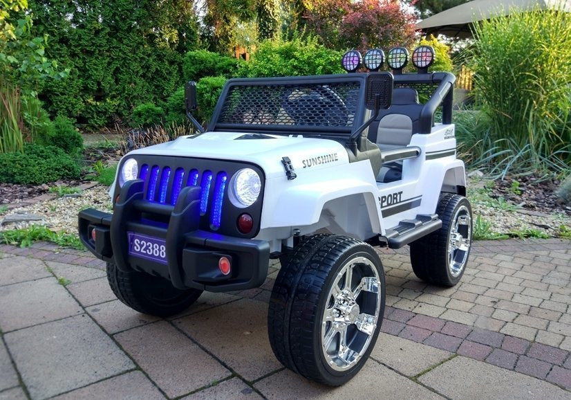 Auto na akumulator S2388 Jeep 4x4 - bijeli