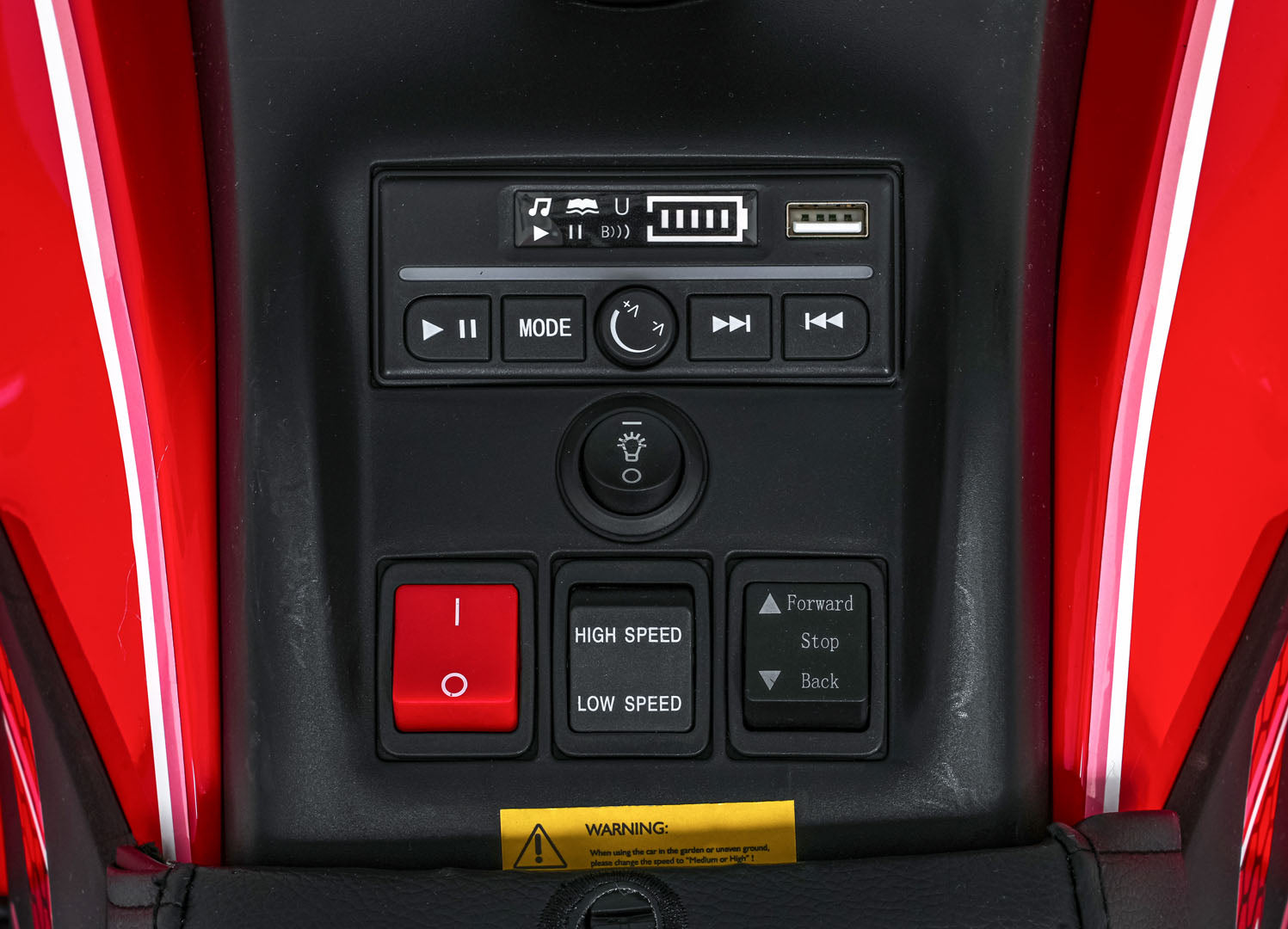 Quad na akumulator Fast Wheel 4x4 - crveni
