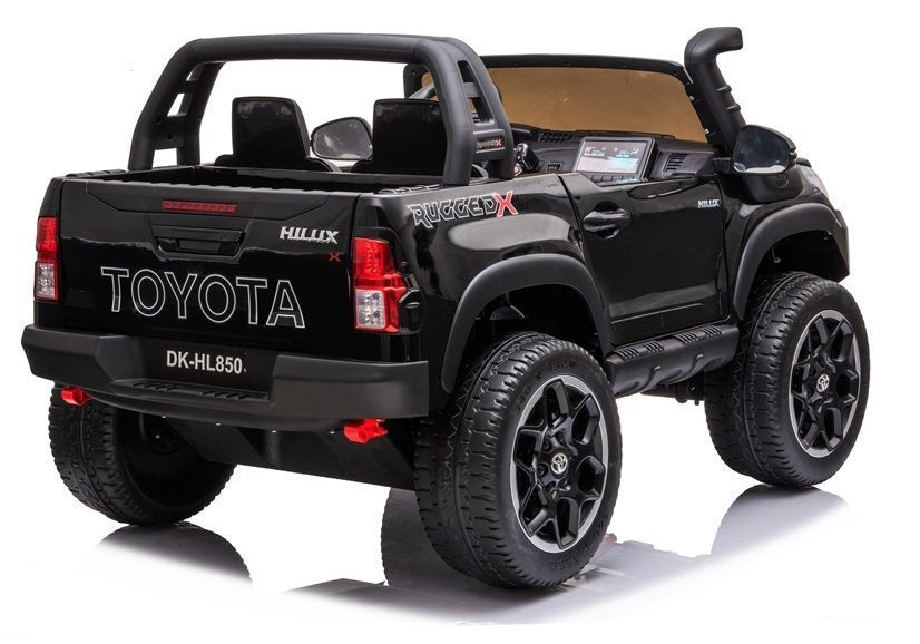 Licencirani auto na akumulator Toyota Hilux 4x4 - dvosjed - crni/lakirani