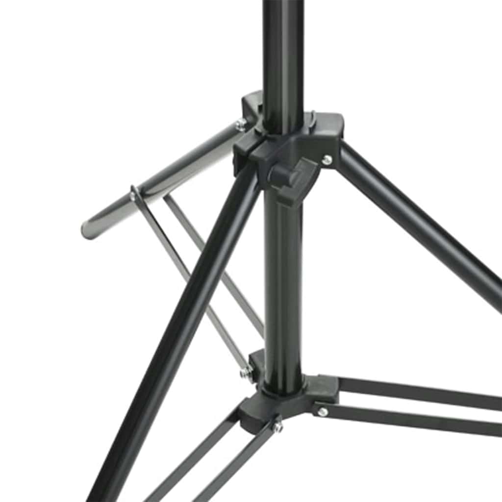 Fotografska studijska oprema sa setom svjetala i pozadinom