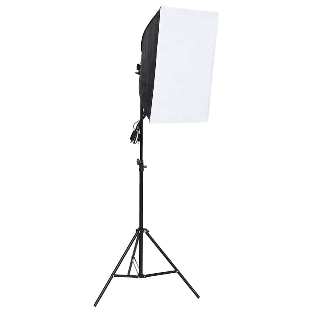 Fotografska oprema s rasvjetom softbox i pozadinom