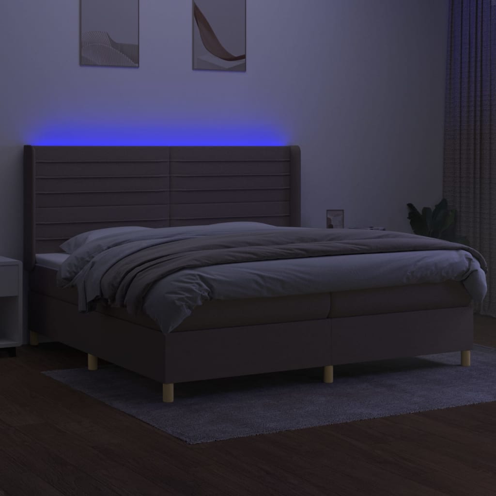 Krevet box spring s madracem LED smeđesivi 200x200 cm tkanina