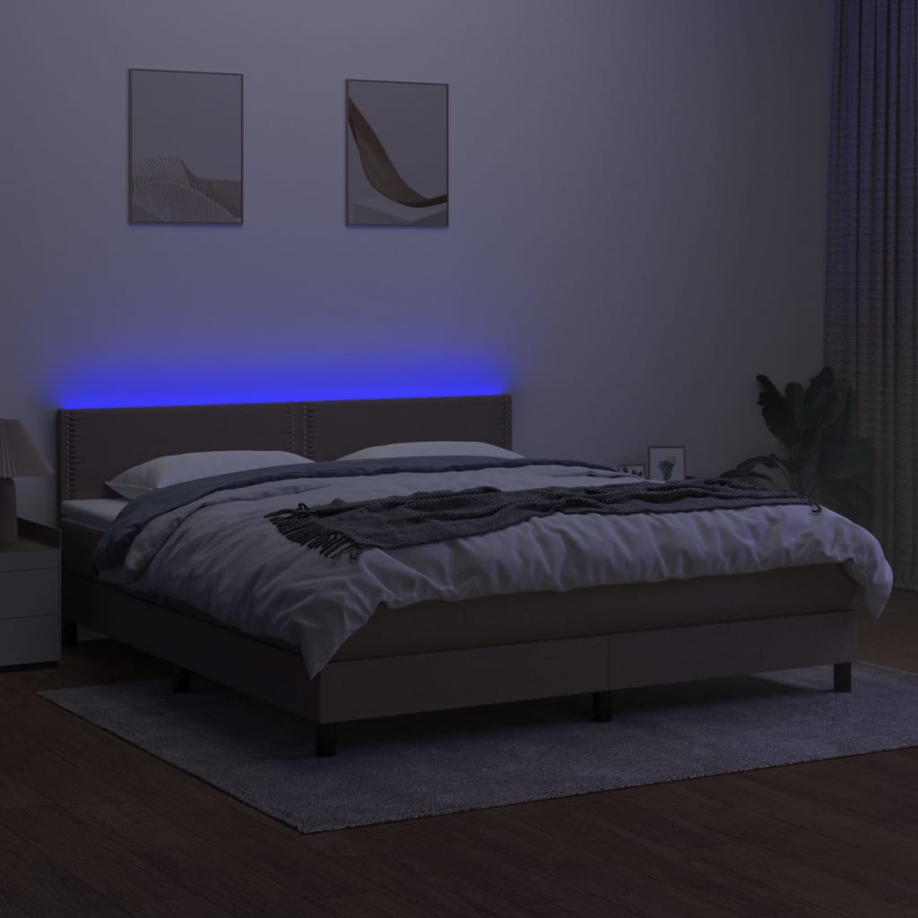 Krevet box spring s madracem LED smeđesivi 180x200 cm tkanina