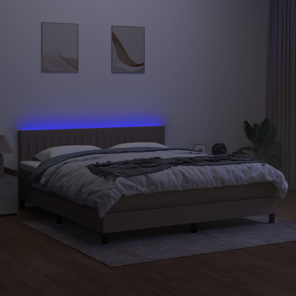 Krevet box spring s madracem LED smeđesivi 180x200 cm tkanina