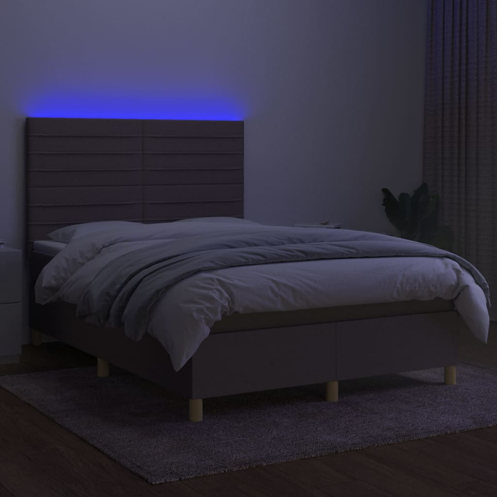Krevet box spring s madracem LED smeđesivi 140x200 cm tkanina