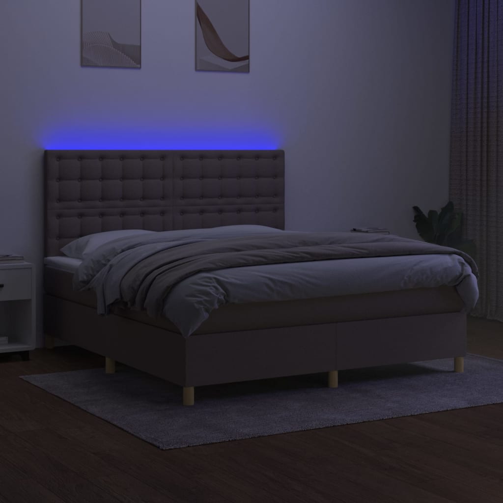 Krevet box spring s madracem LED smeđesivi 180x200 cm tkanina