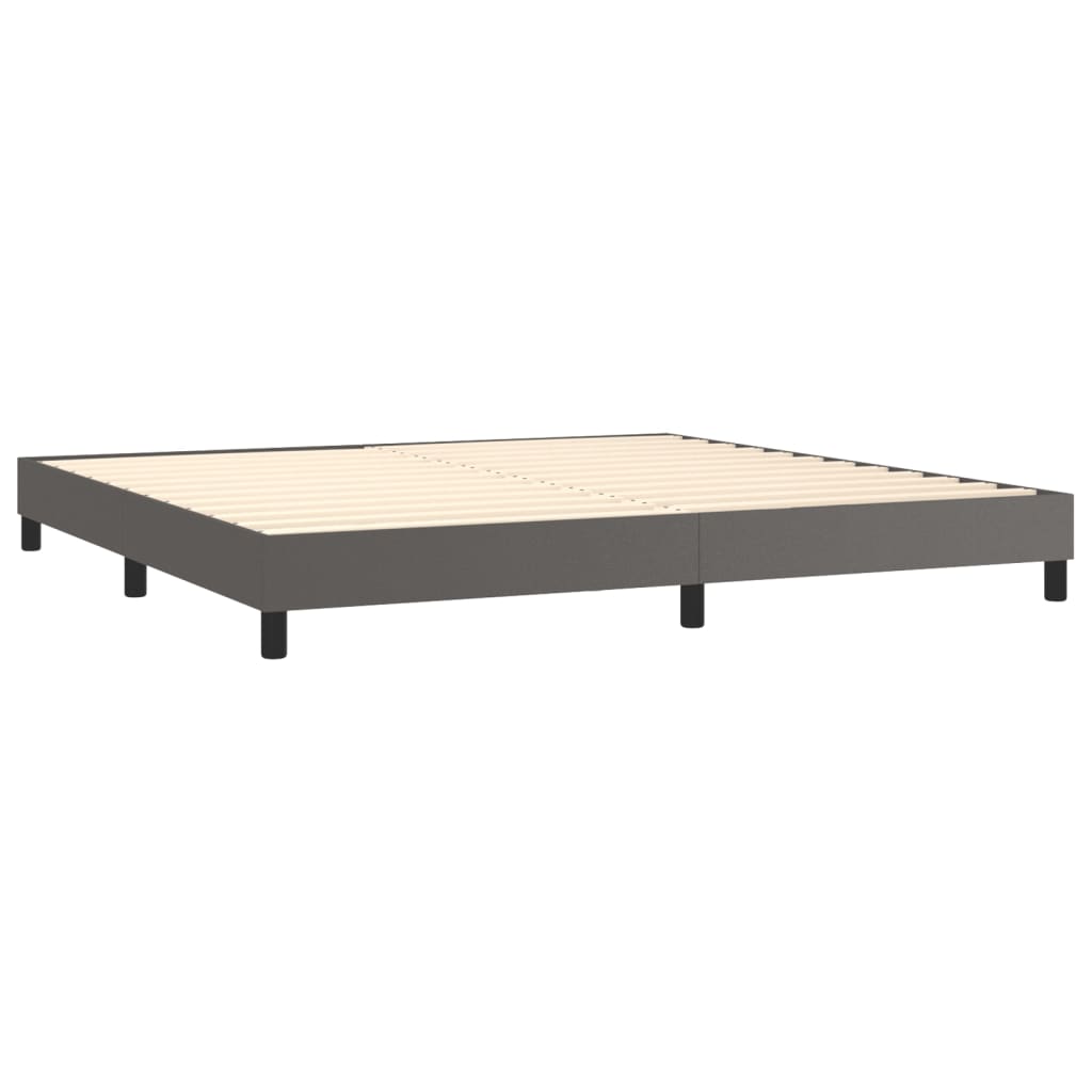 Krevet s oprugama i madracem sivi 200x200 cm od umjetne kože