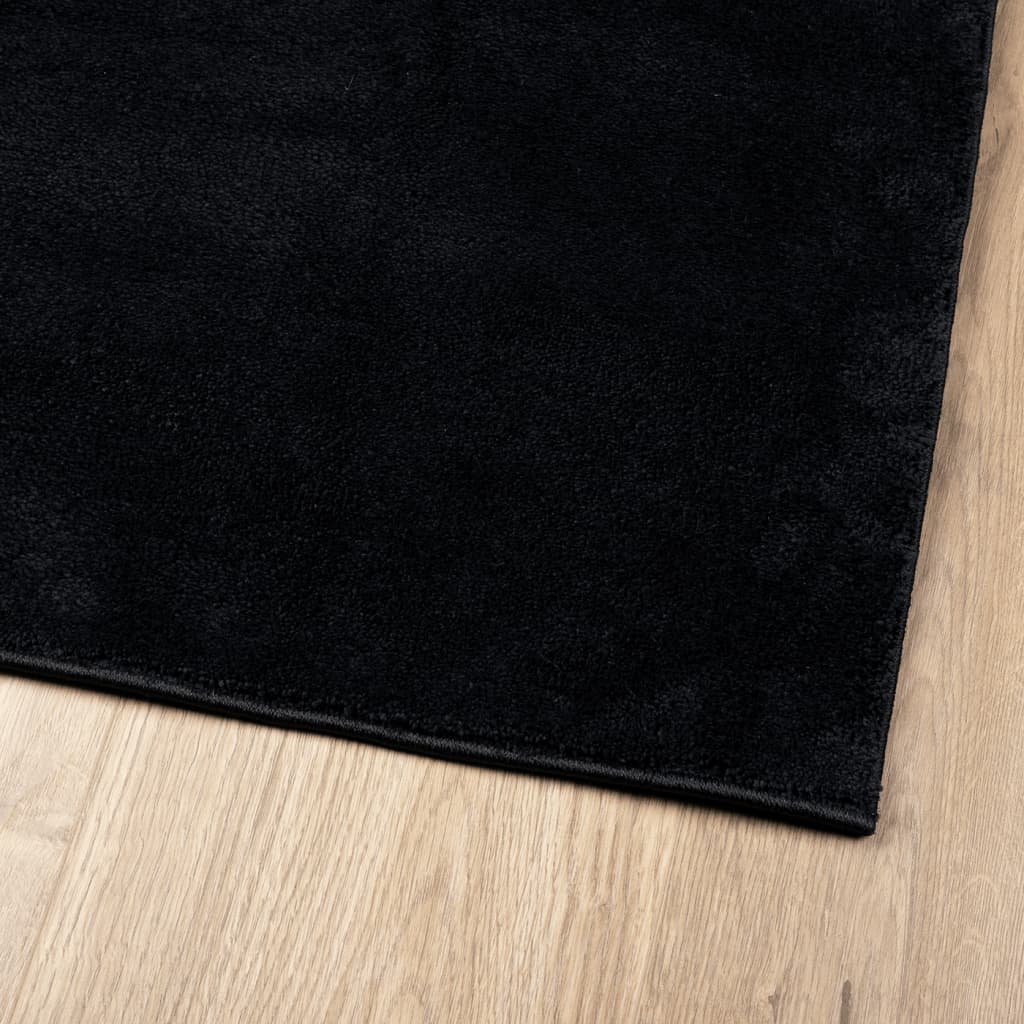 Tepih OVIEDO kratkih vlakana crni 240 x 240 cm