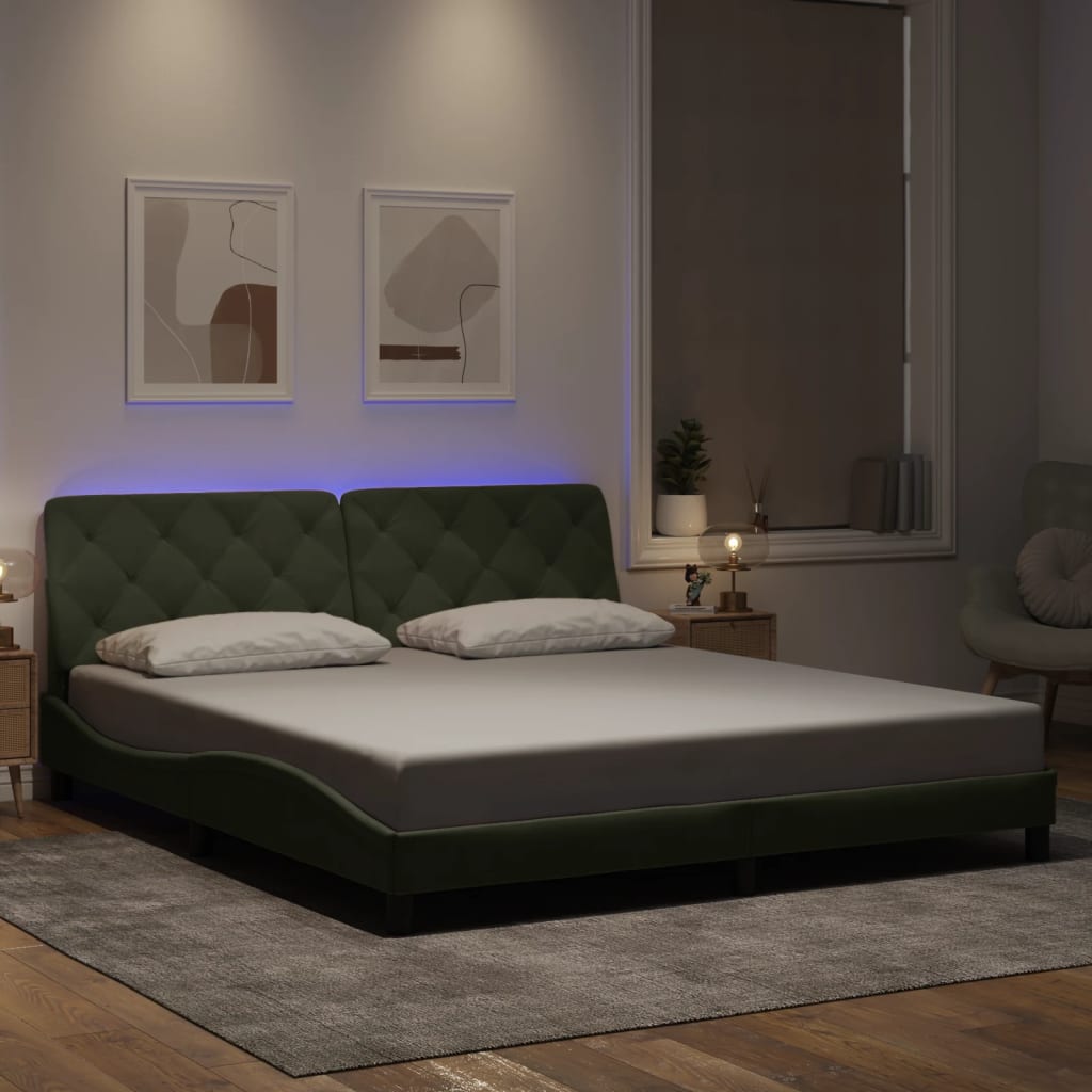 Okvir kreveta s LED-om bez madraca svjetlosivi 180x200 cm baršunasti