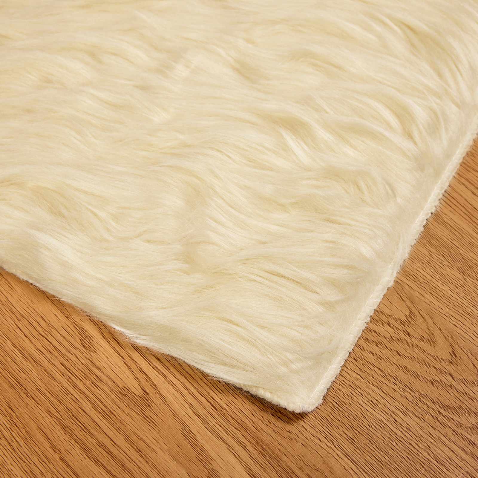 Tepih od umjetne ovčje kože TAFALLA Krem 200 x 280 cm Poliester