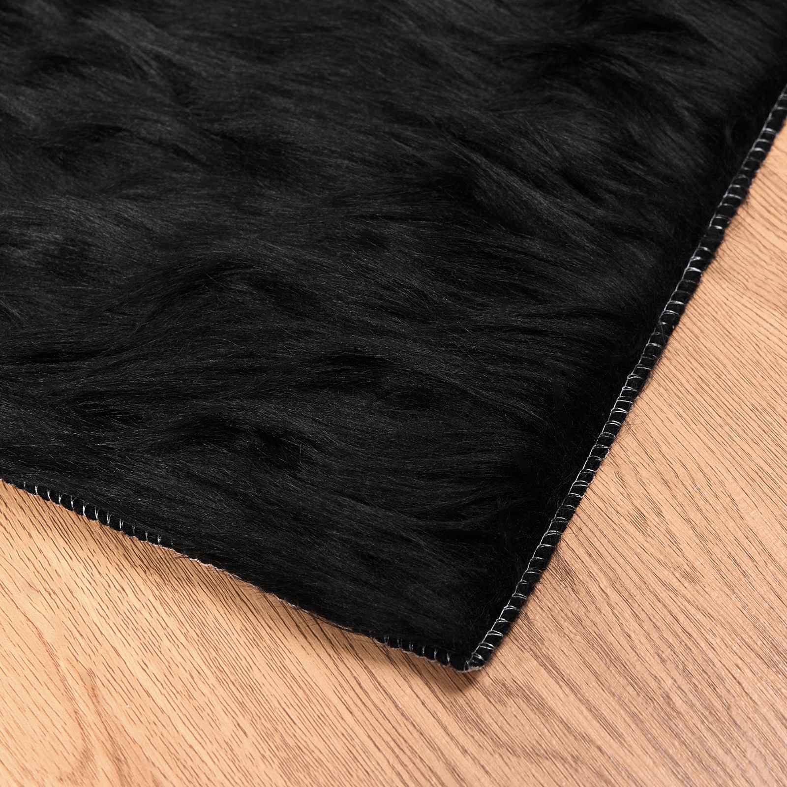 Tepih od umjetne ovčje kože TAFALLA Crna 80 x 250 cm Poliester