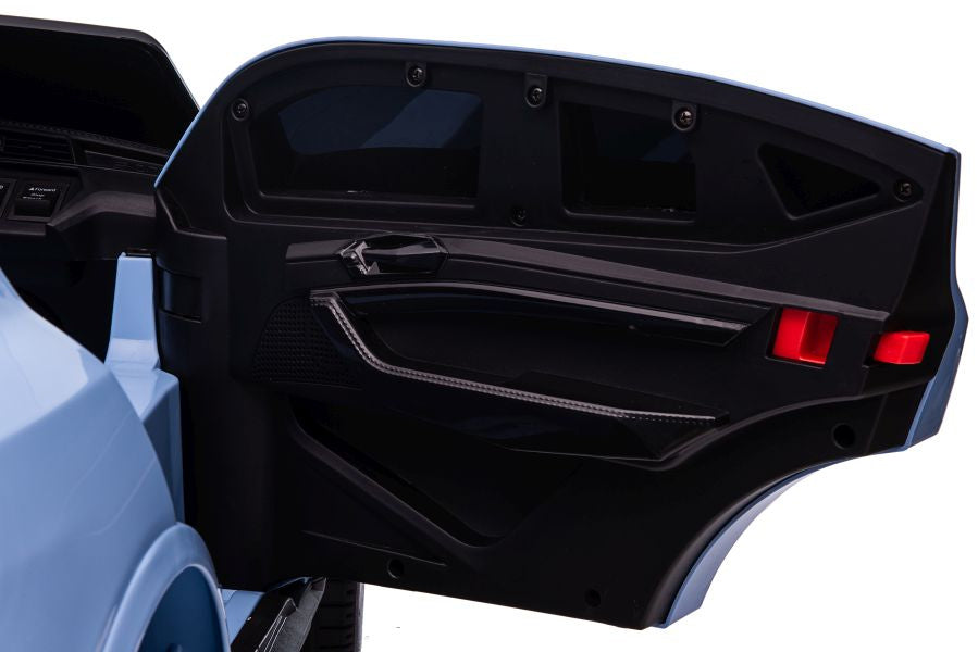 Licencirani auto na akumulator Audi E- Tron QLS-6688 4x4 - svijetlo plavi