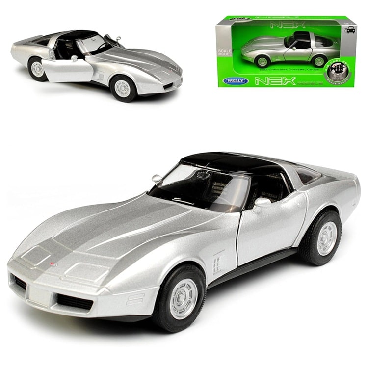 1982 Chevrolet Corvette Coupe silver 1:34