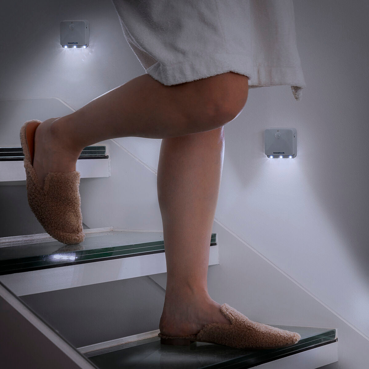 LED svjetlo sa senzorom pokreta Lumtoo InnovaGoods 2 kom.