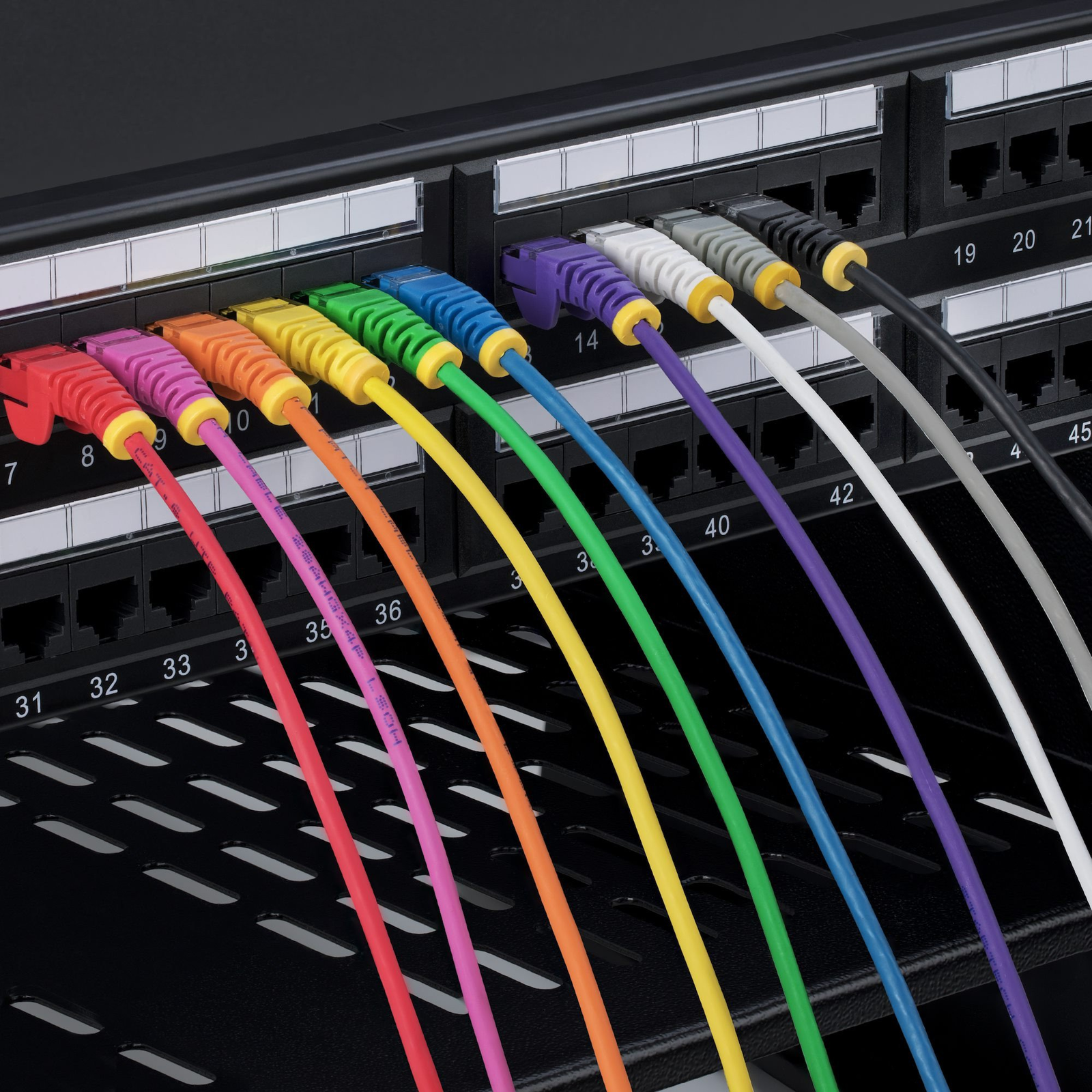 StarTech.com N6PAT7MGNS kabel za umrežavanje Zeleno 7 m Cat6 U/UTP (UTP)