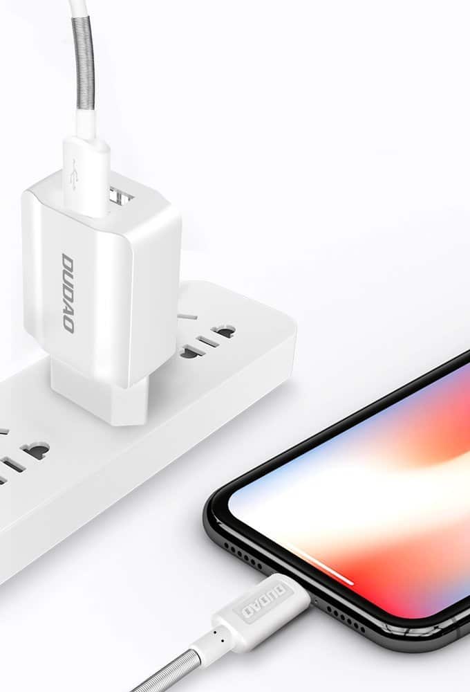DUDAO dvojitá nástěnná nabíječka pro mobilní telefony