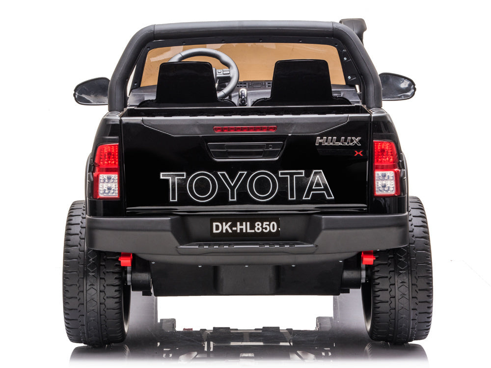 Toyota Hilux AKU dvosjed 4×4 crni