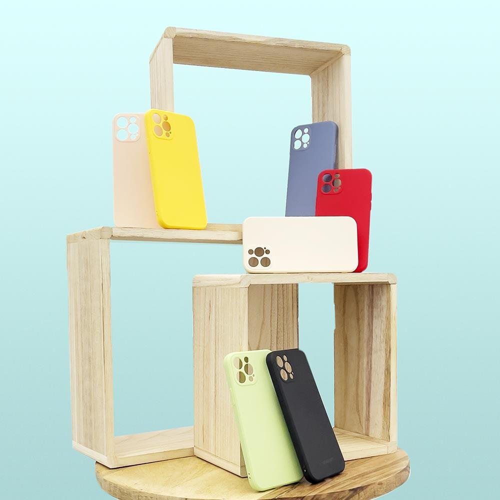 Wozinsky Color Case silikonska fleksibilna izdržljiva futrola za iPhone 12 Pro žuta