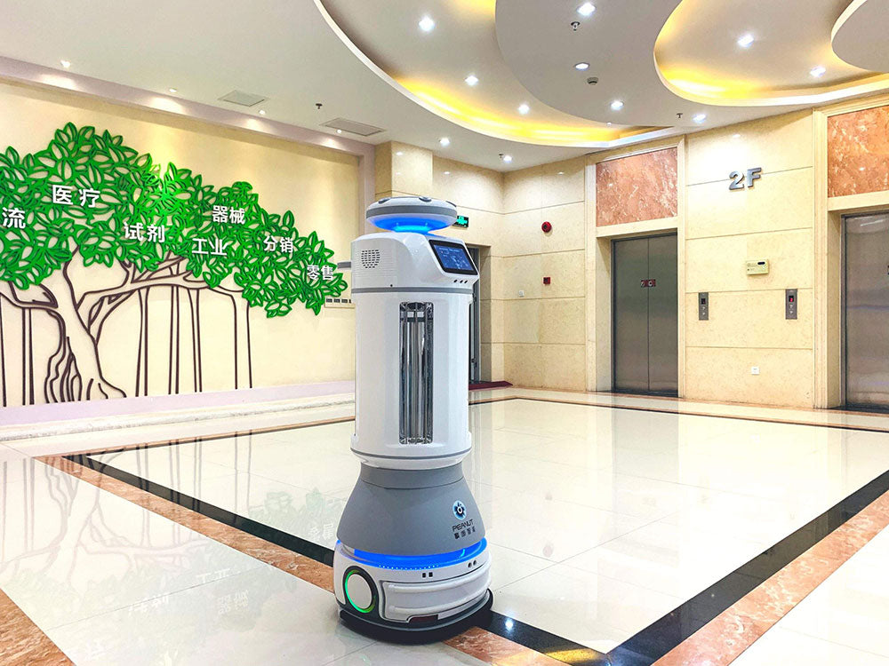 Robot za dezinfekcijo M2