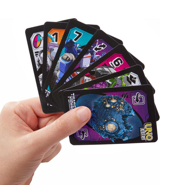 Uno FLIP Transformer karte – zabava za cijelu obitelj!